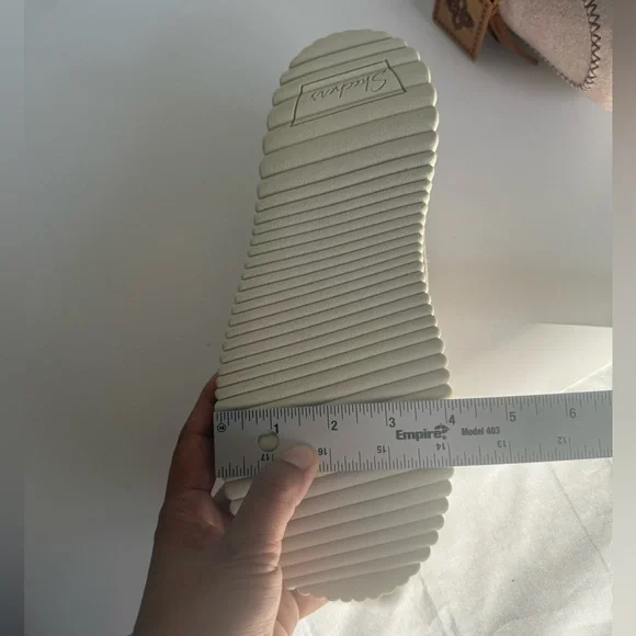 Skechers Women's Cozy Ojai Moccasin Slippers size 8 women - Picture 14 of 14